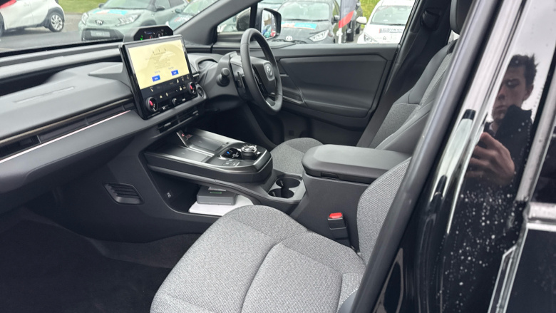 Toyota bZ4X 165kW Design 73kWh 5dr Auto Electric Hatchback